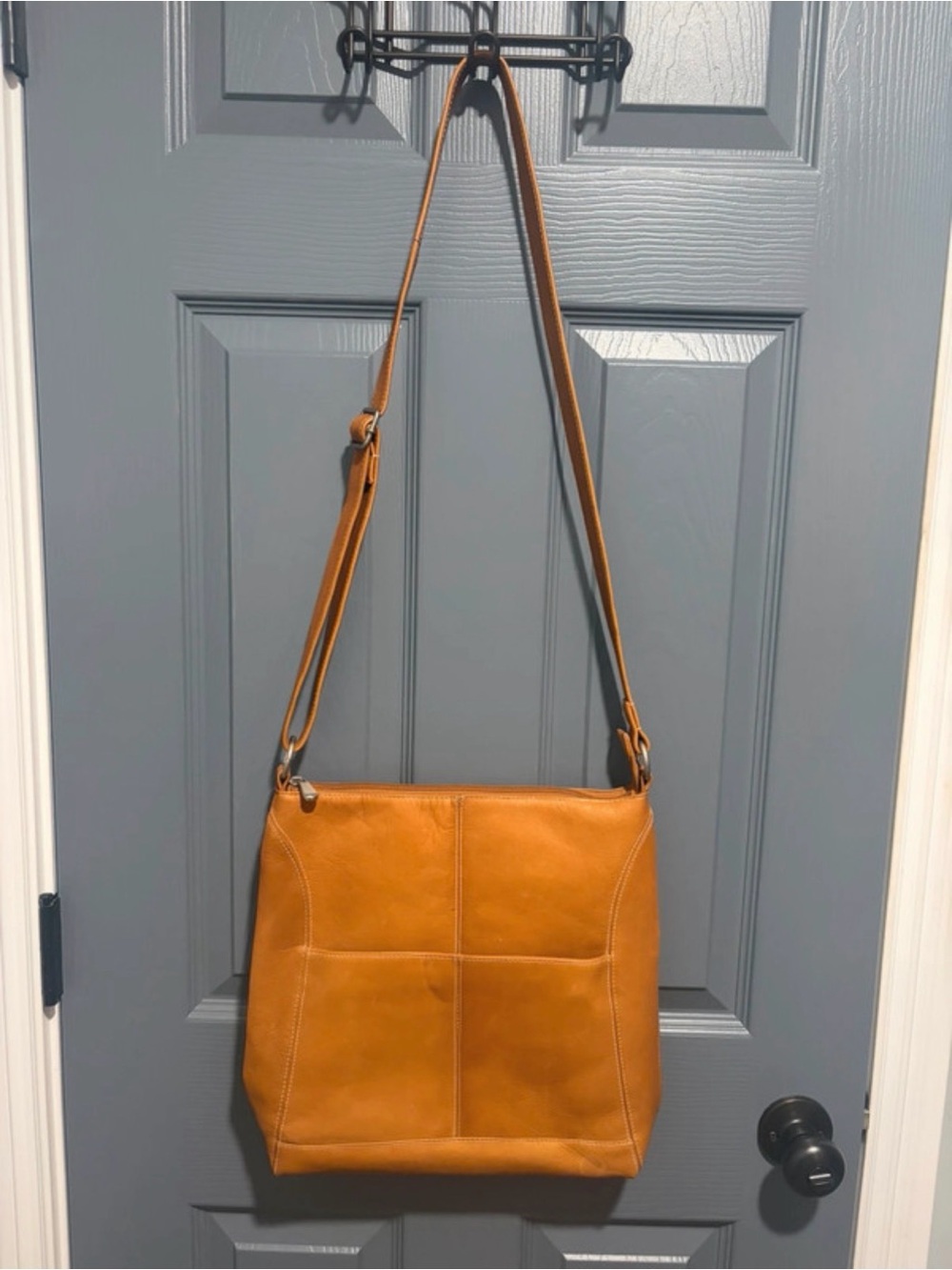 Le Donne Leather Carefree Top Zip Crossbody Bag Tan